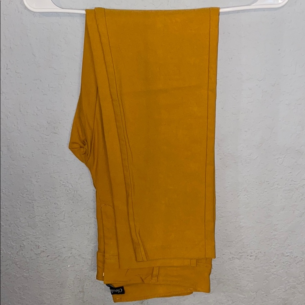 Capris - Picture 2 of 3
